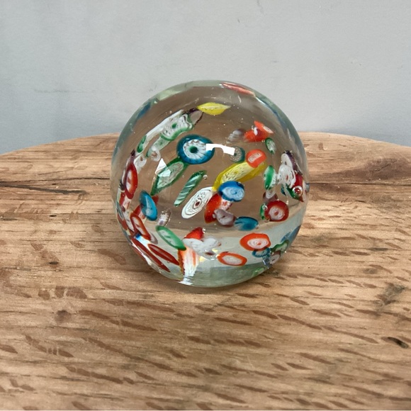 Vintage Millefiori Style Glass Art Paperweight - Excellent Gently Used Condition - Picture 6 of 15
